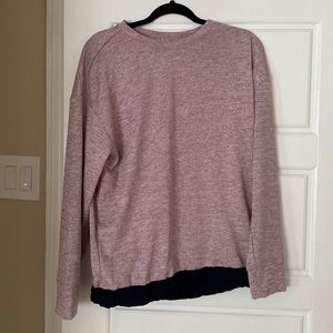 Sweater with bottom elastic